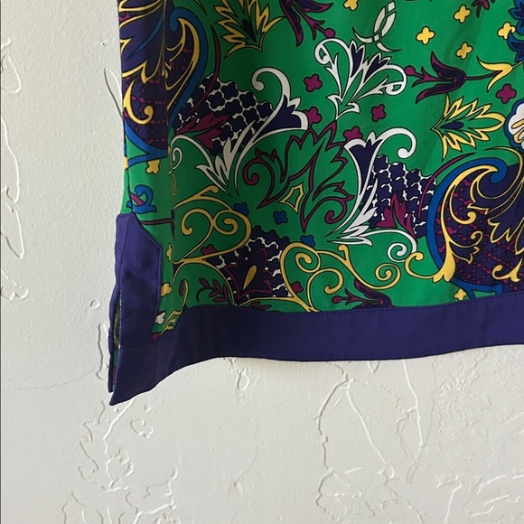 Nicole- Floral Green Sleeveless Blouse, Size M - Picture 3 of 7